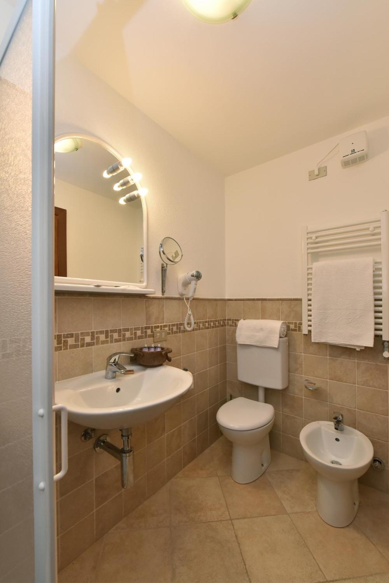 Hotel Bijou Валтурненче Екстериор снимка